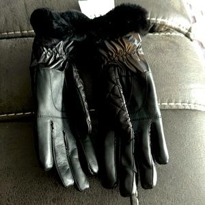 Women’s UGG Gloves NWT